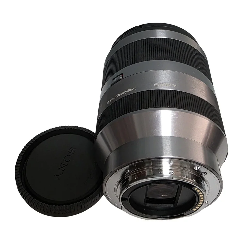 SONY 18-200mm F3.5-6.3 OSS (SEL18200) for Sony E mount With Lens Caps